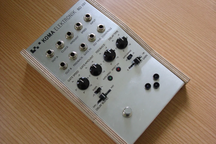To the bottom right of the pedal are two IR emitters and one receiver, which calculate the distance between an object placed overhead and the pedal