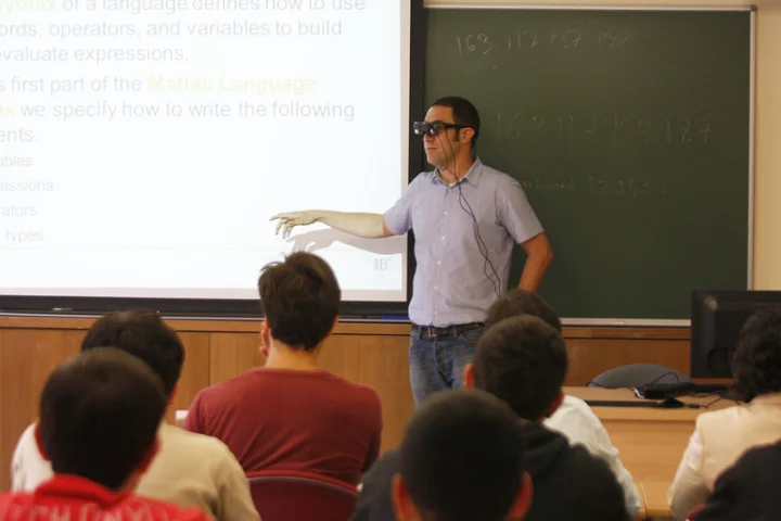 An experimental set of augmented reality glasses allow professors to see if any students aren't following what they're saying