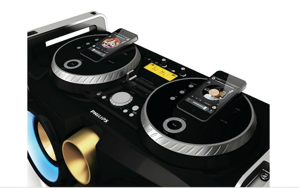 Dual-rotatable dock allows the audience to pick the next tune