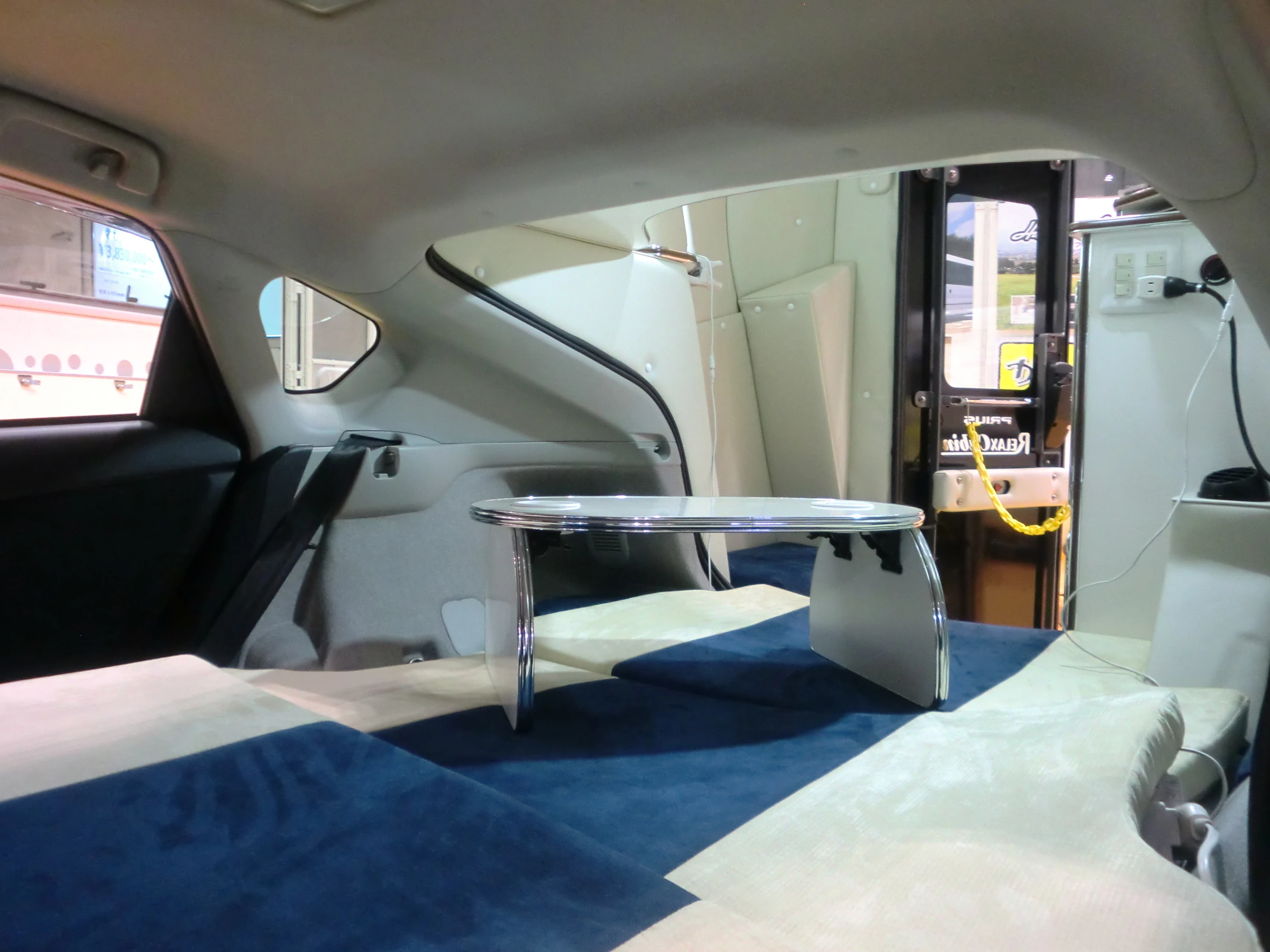 View from the rear passenger side door to the rear of the Relax Cabin (Photo: Stephen Clemenger/Gizmag.com)