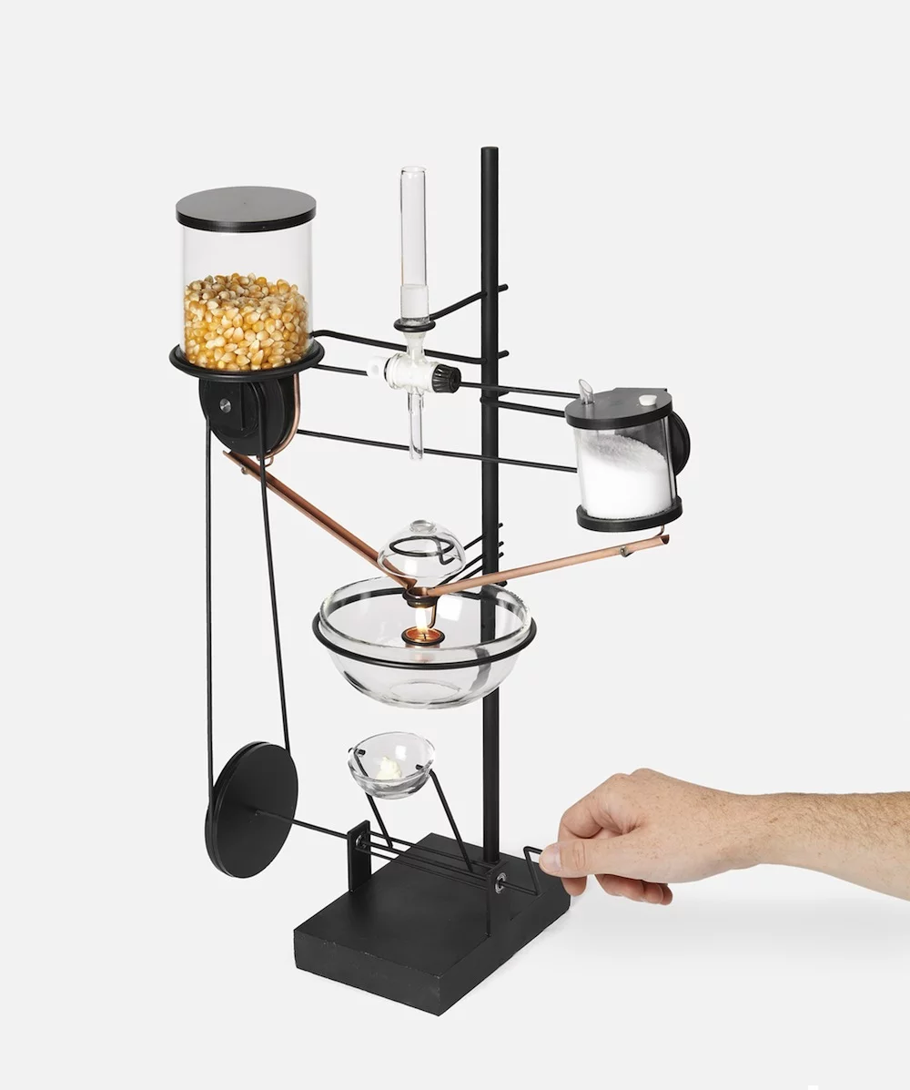 The Oncle Sam popcorn machine (Photo: ECAL/Nicolas Genta)