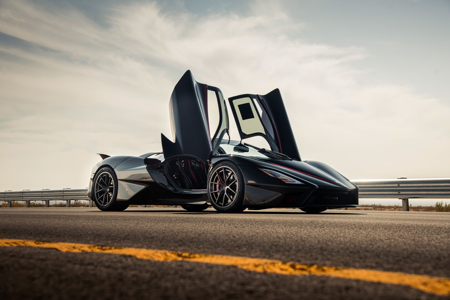 The SSC Tuatara follows in the footsteps of the SSC Ultimate Aero, which set a 256-mph record in 2007