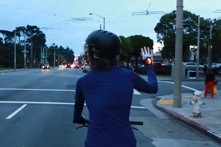 Zackees cycling gloves help enlighten drivers on cyclists' intentions