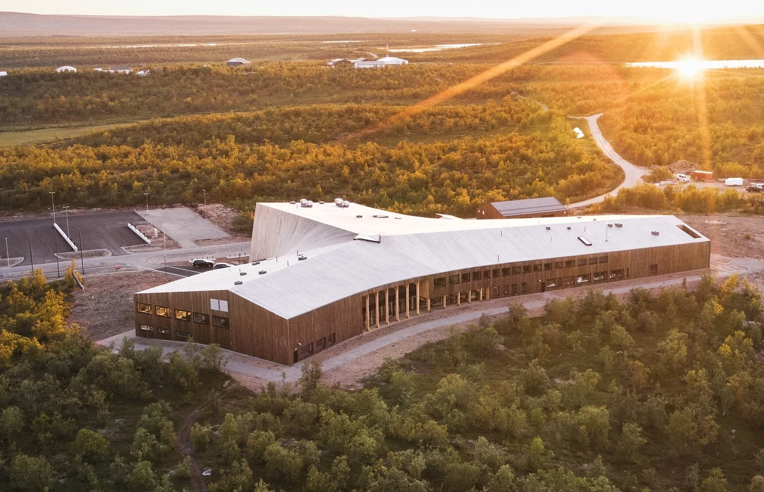 Čoarvemátta is located in Kautokeino, in the middle of Finnmarksvidda, Norway's largest and northernmost plateau