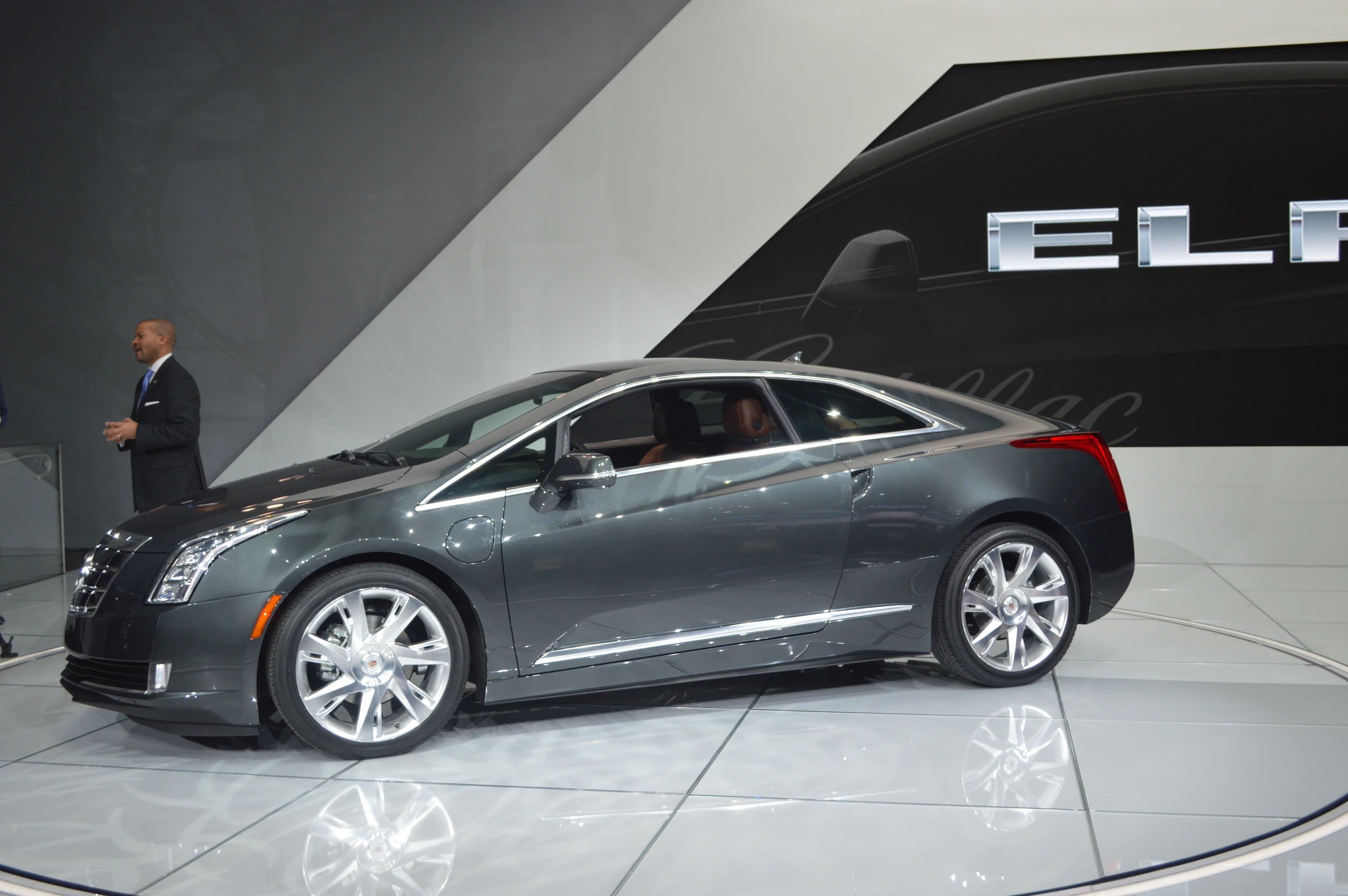 The Cadillac ELR plug-in hybrid debuts at NAIAS 2013