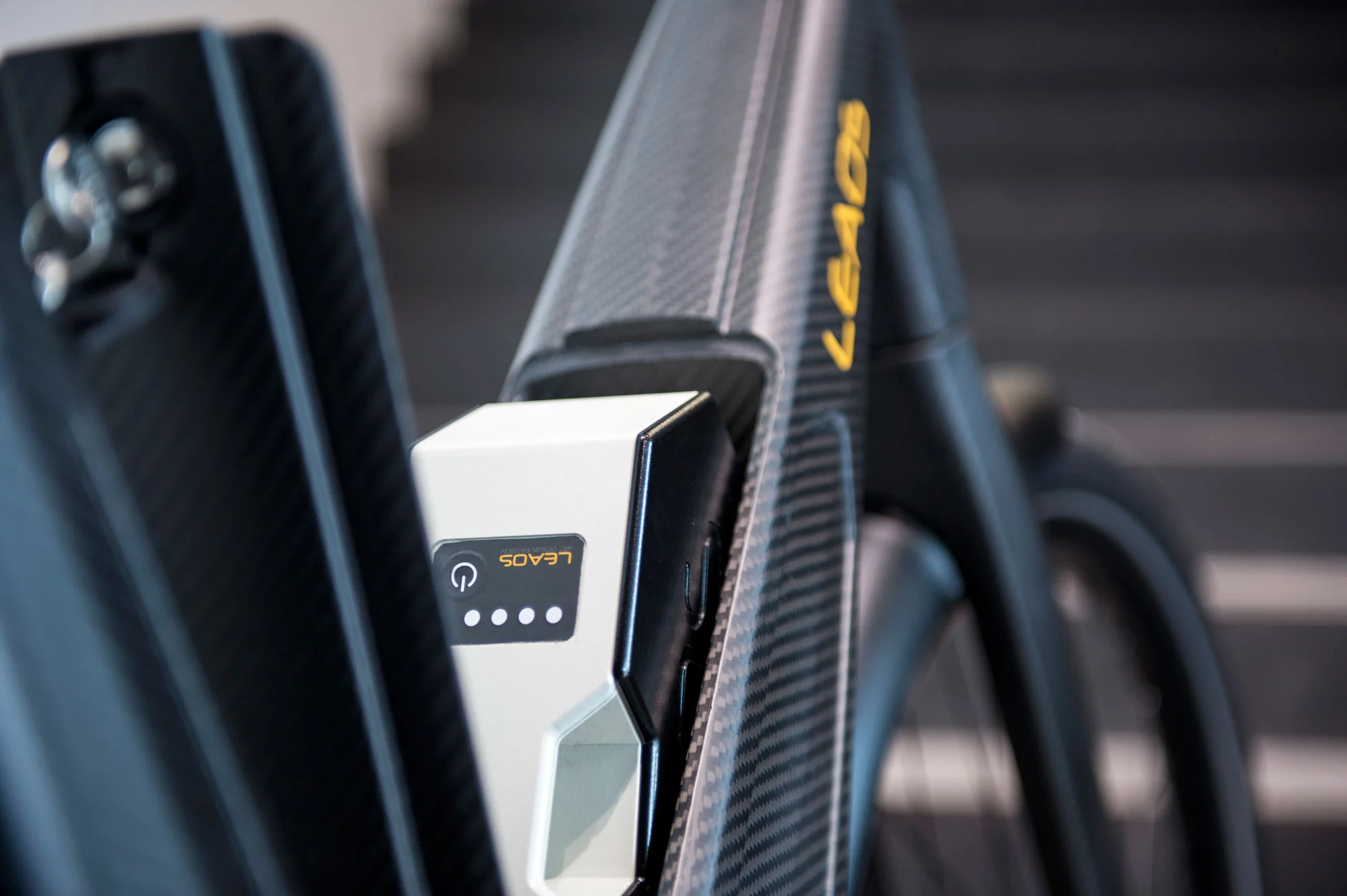 A 2.5 hour fast charge of the 11.6 Ah removable Li-ion battery developed by BMZ is reported good for up to 110 km