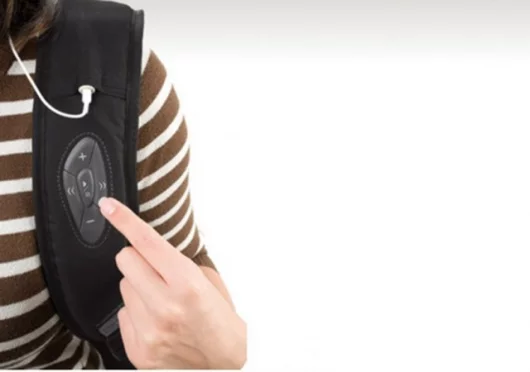 The BacPac Control notebook bag from Dicota has an iPod controller integrated into the shoulder strap(Images: Dicota)