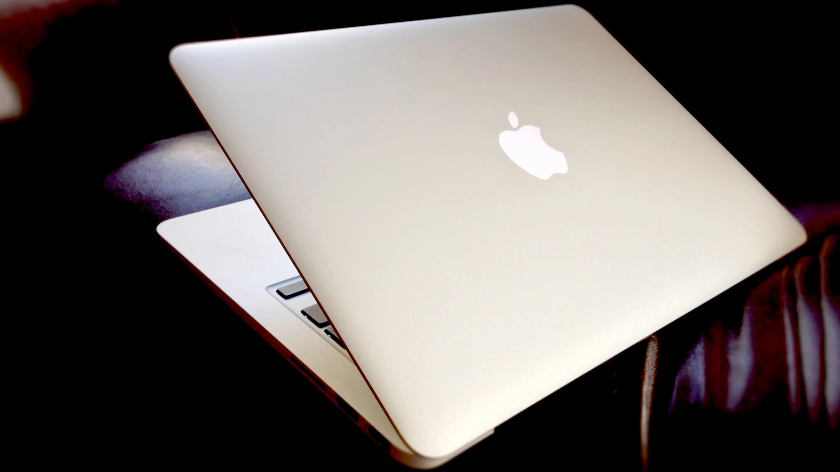 We review Apple's entry-level 13-inch MacBook Pro with Retina Display