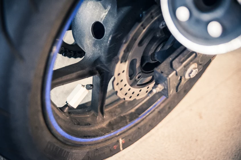 The aluminum/nylon-bodied sensor units weigh about 30 g (1 oz) each, and are made in high- and low-profile configurations