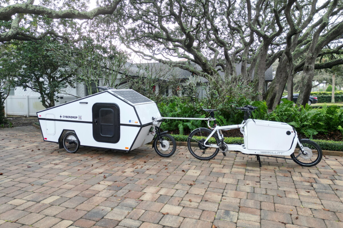 cyberdrop-ebike-trailer-channels-the-spirit-of-the-cybertruck