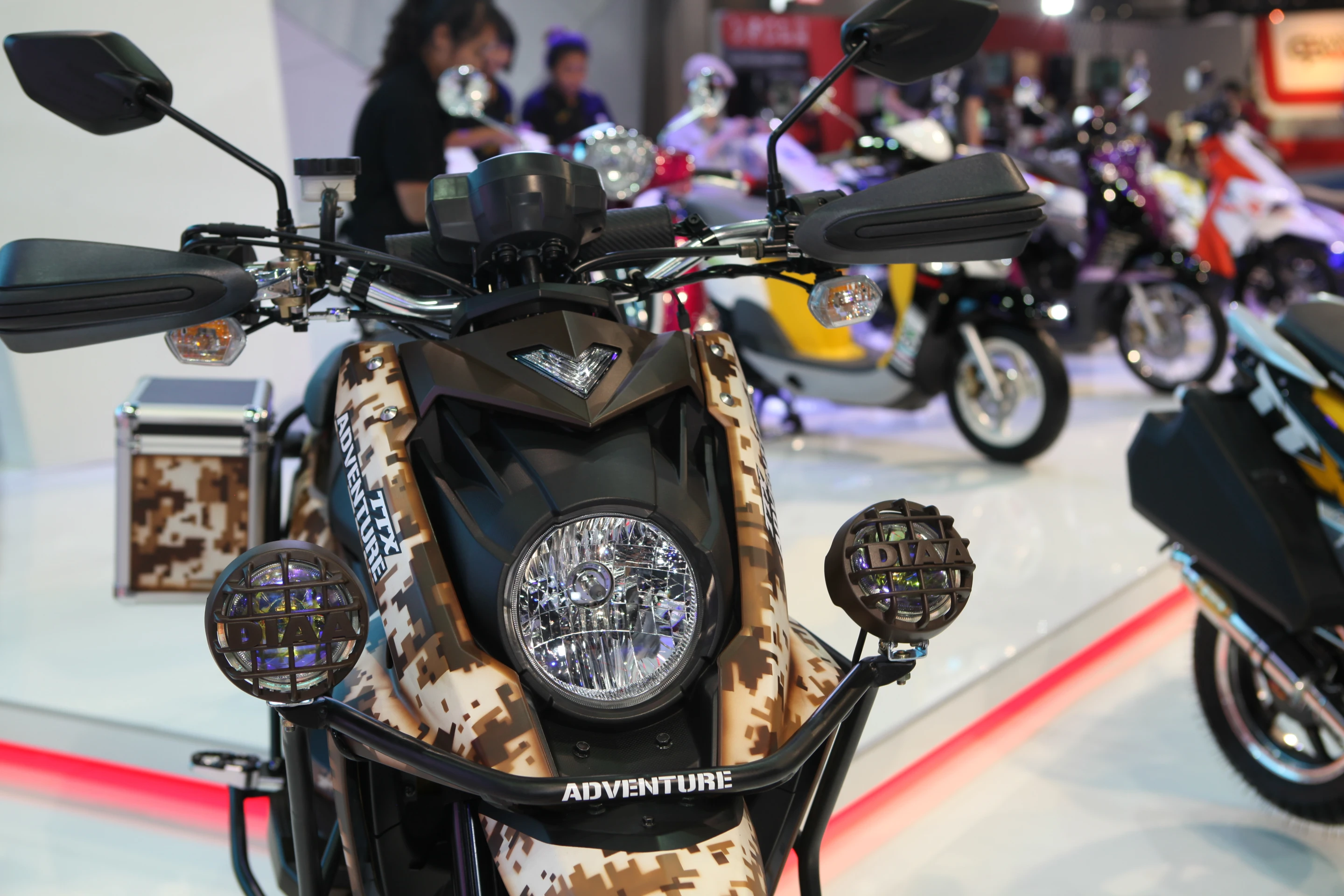 I'm a huge fan of ruggedising vulnerable and expensive hardware and hence the Yamaha TTX Adventure's external crash bars and covered lights make sense - who has ever crashed a motorcycle without losing at least one blinker in the process?