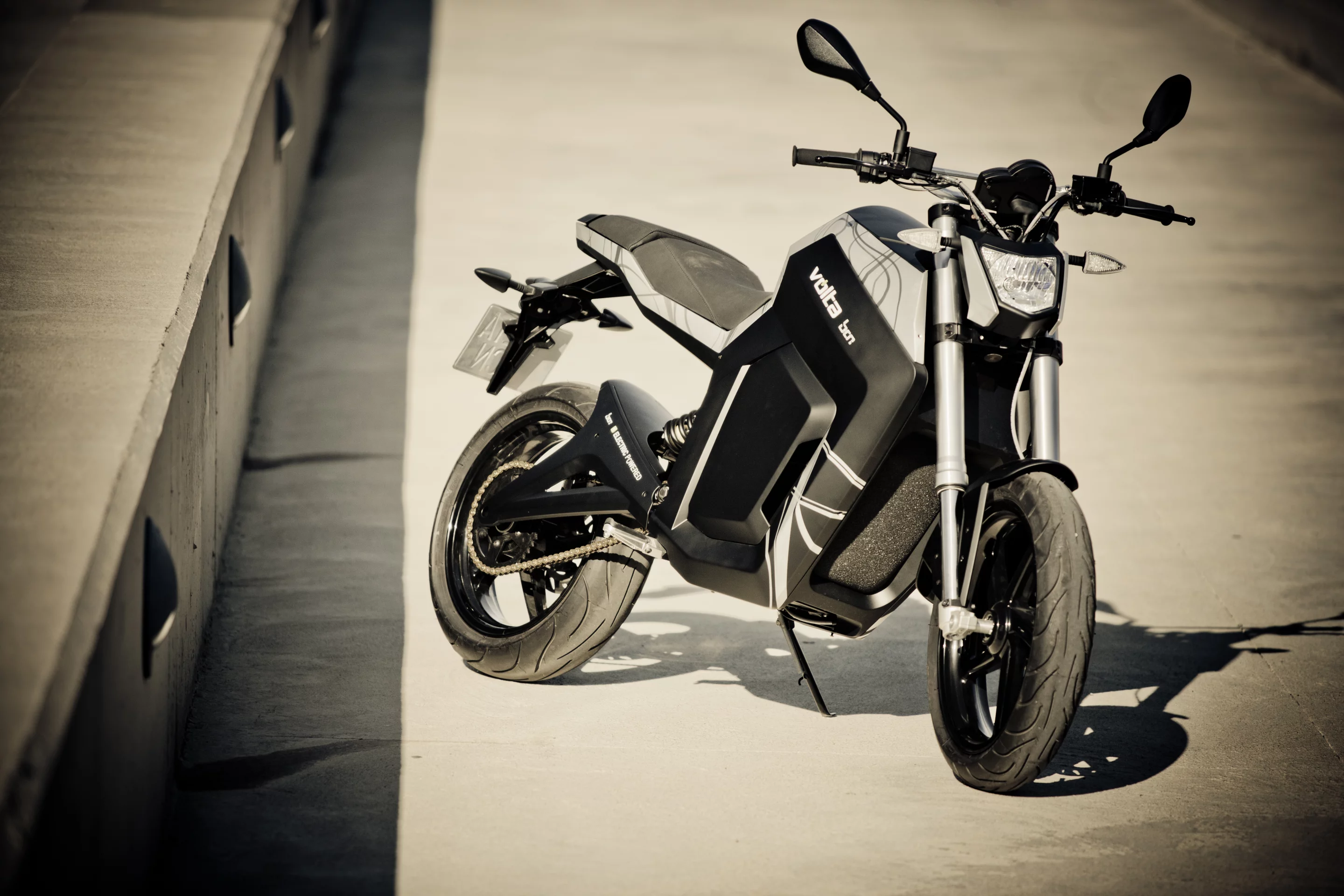 As its name suggests, the Volta BCN City electric motorcycle has been styled for city life