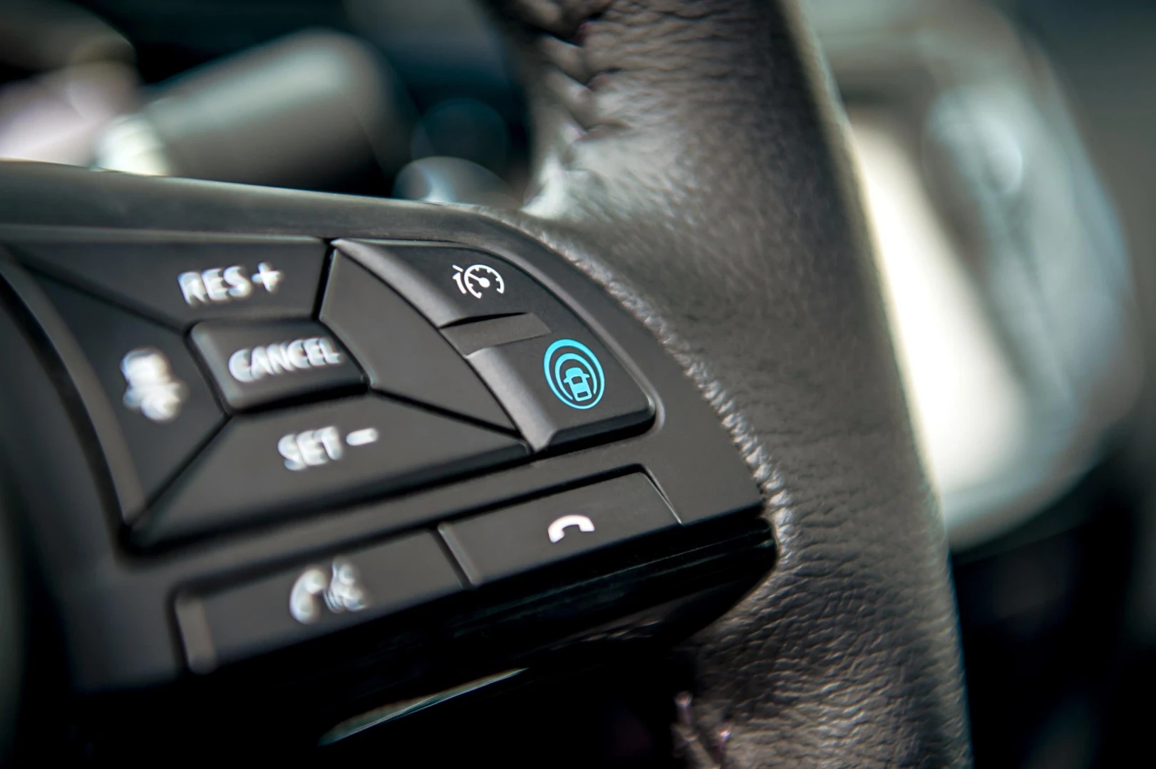 An enhanced Intelligent Mobility suite helps Dark Sky drivers get the trailer hitched, transported and set up