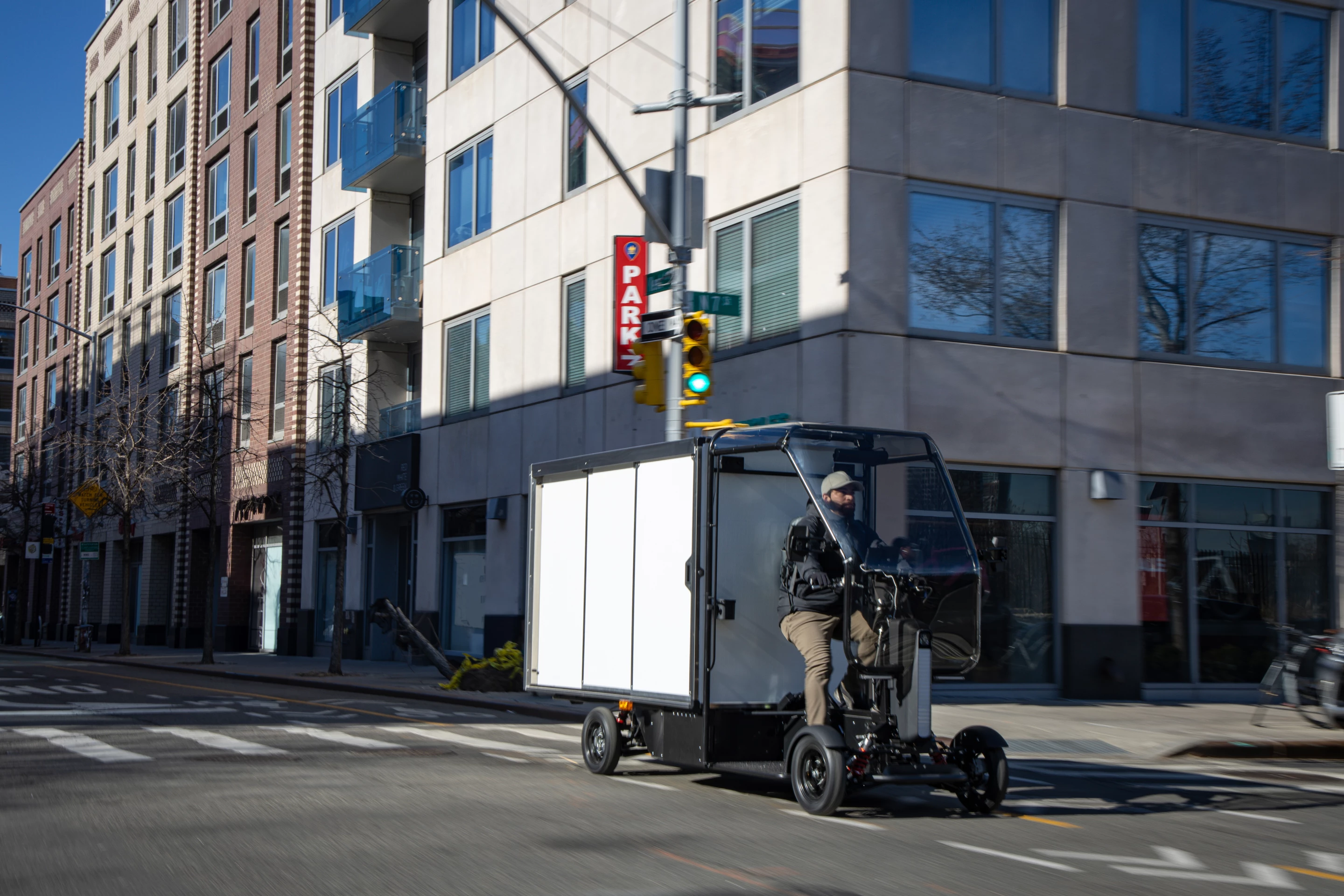 The Fastport eQuad will be available in large or small cargo box variants