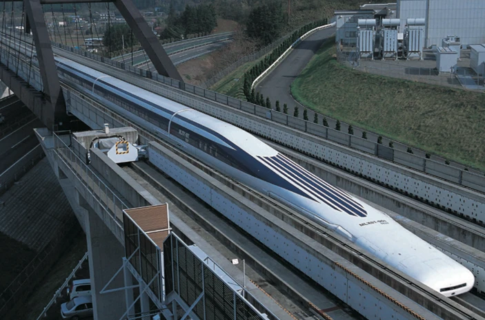 The experimental Shinkansen maglev train topped 500 km/h (311 mph) with passengers onboard (Photo: Central Japan Railway Company)