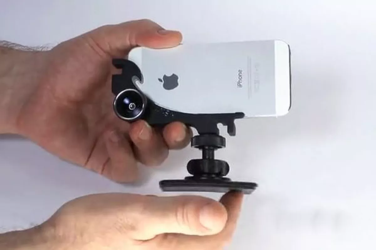 The XiStera includes a magnetic lens-mounting point, and a tripod mount