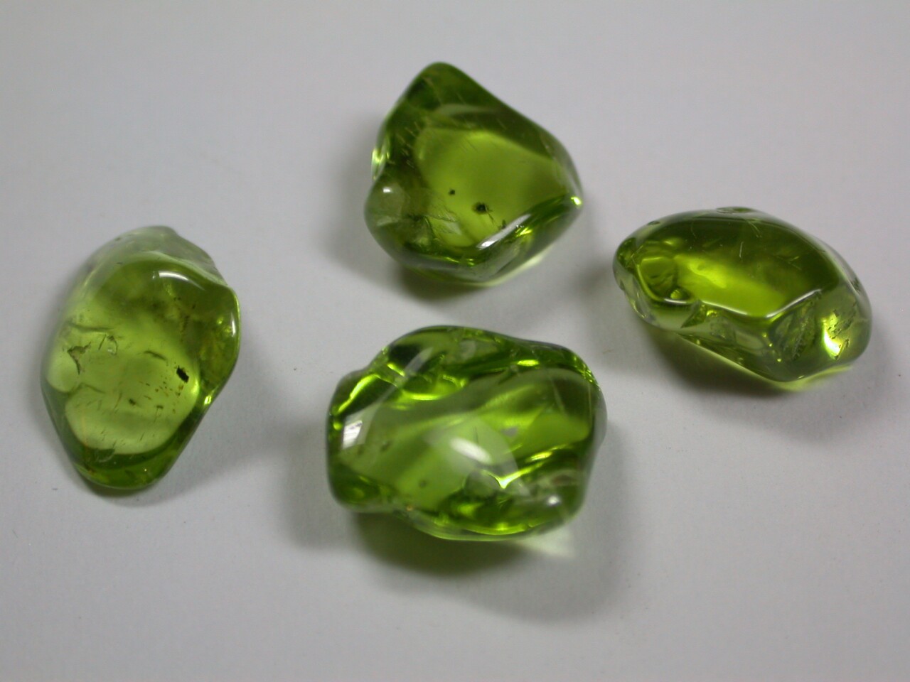 Terrestrial olivine crystals with the same composition as the mineral found on Mars (Image: Caltech)