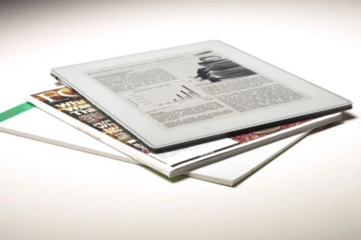 The Plastic Logic Reader with magazine camouflage