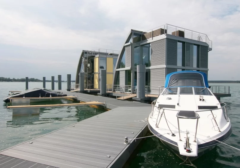 Designed by the German architectural firm Steeltec37, the modular buildings offer sustainable living and lakeside luxury