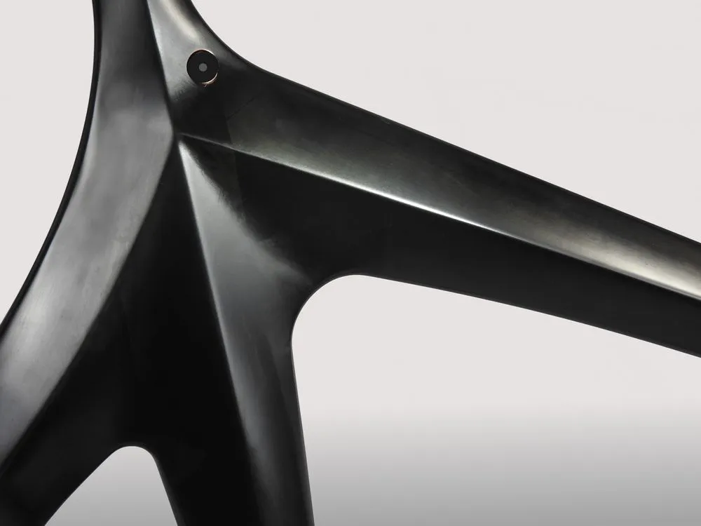 Designer Bram Moens has recessed the hardware to create a cleaner look