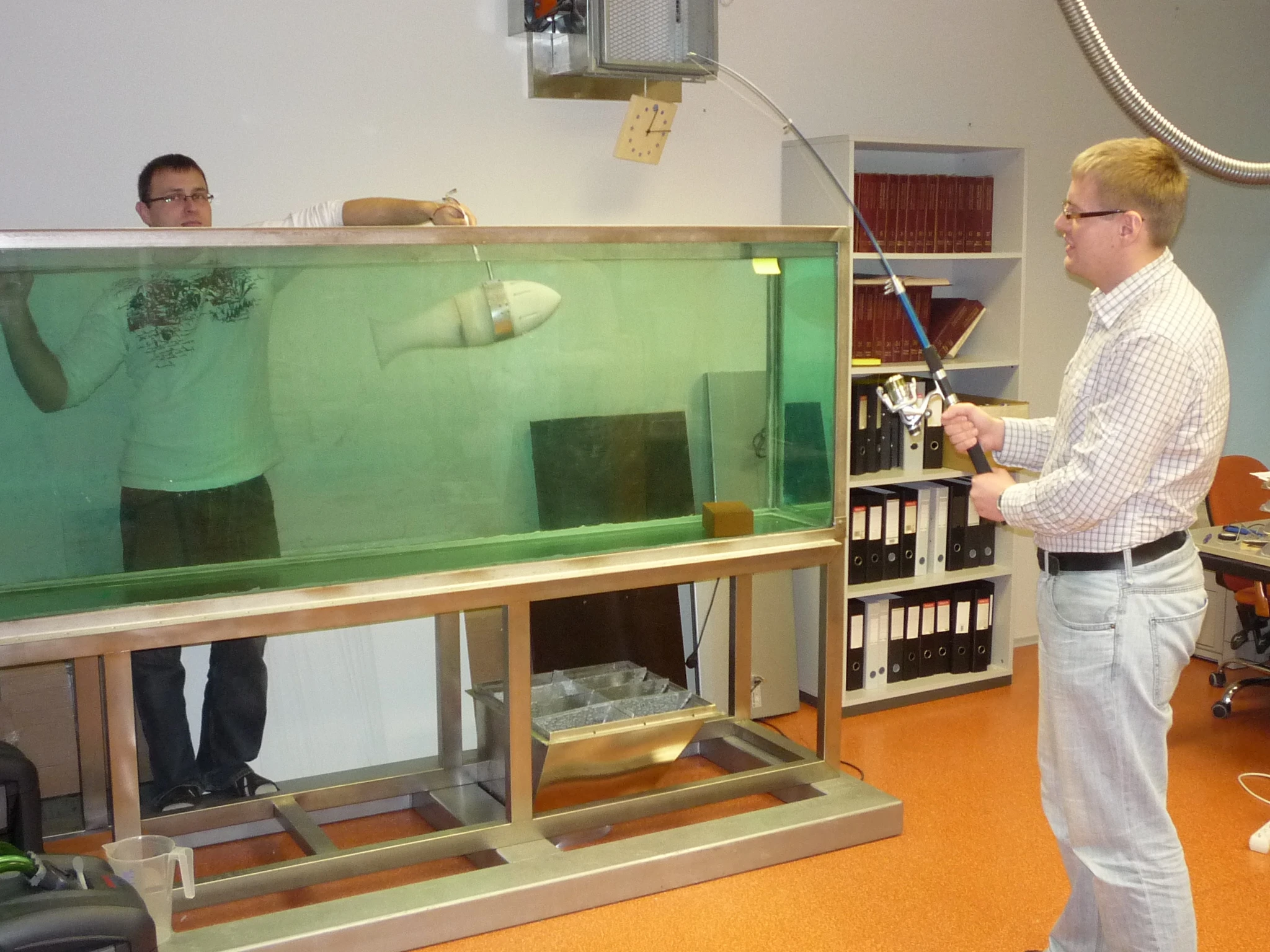 Tallinn University Ph.D. student Taavi Salumäe tries his luck at catching the robotic fish