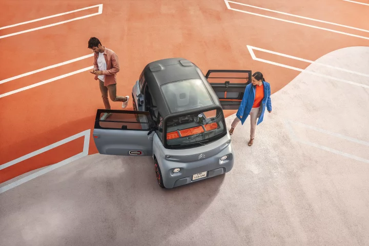 Designed for symmetry to keep the parts list down, the Citroen Ami's right and left doors are the same part – so they open in opposite directions