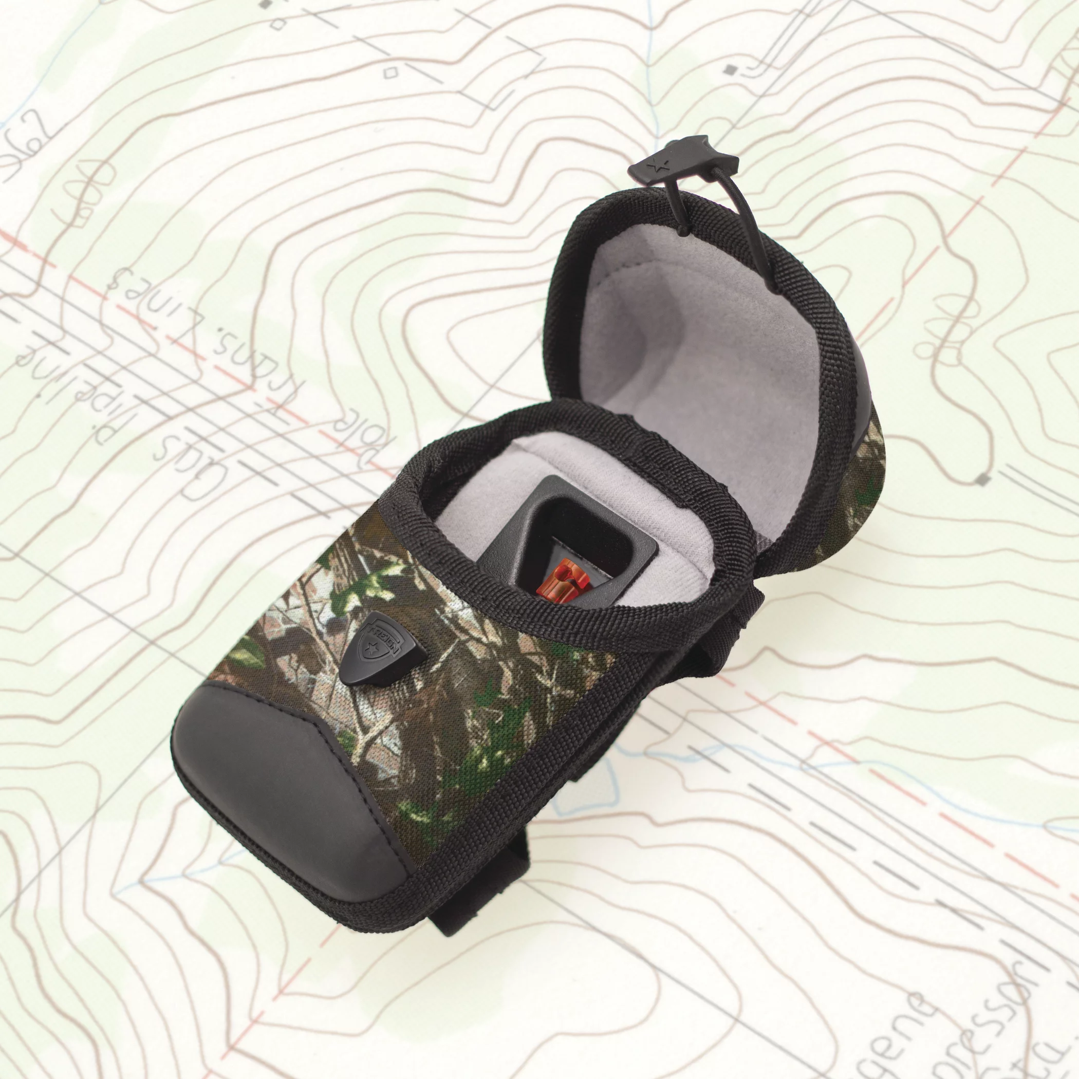 The T-Reign's retractable cable ensures your smartphone or GPS doesn't meet a swift, painful end