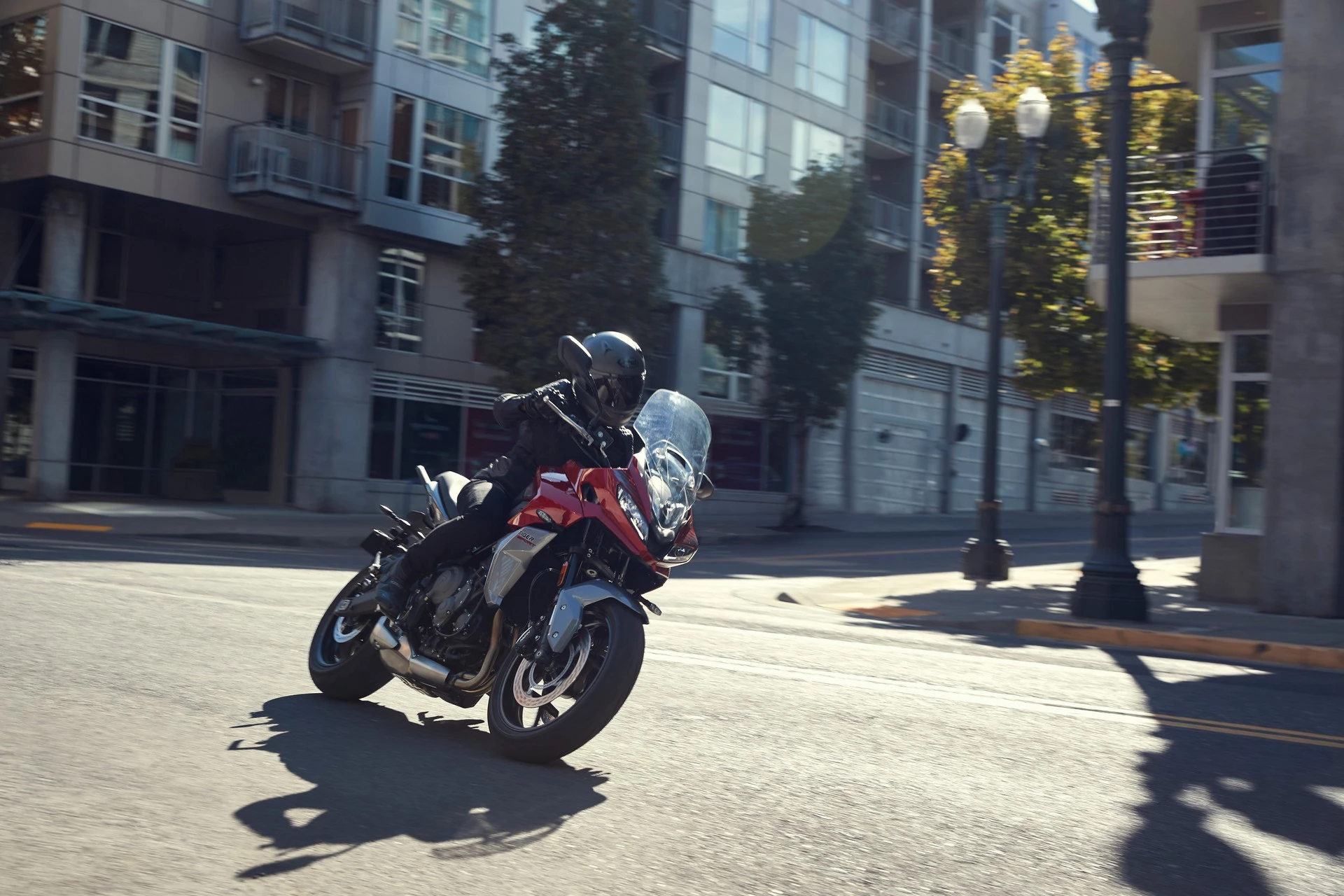 Triumph suggests that the 2022 Tiger Sport 660 is a versatile city dweller