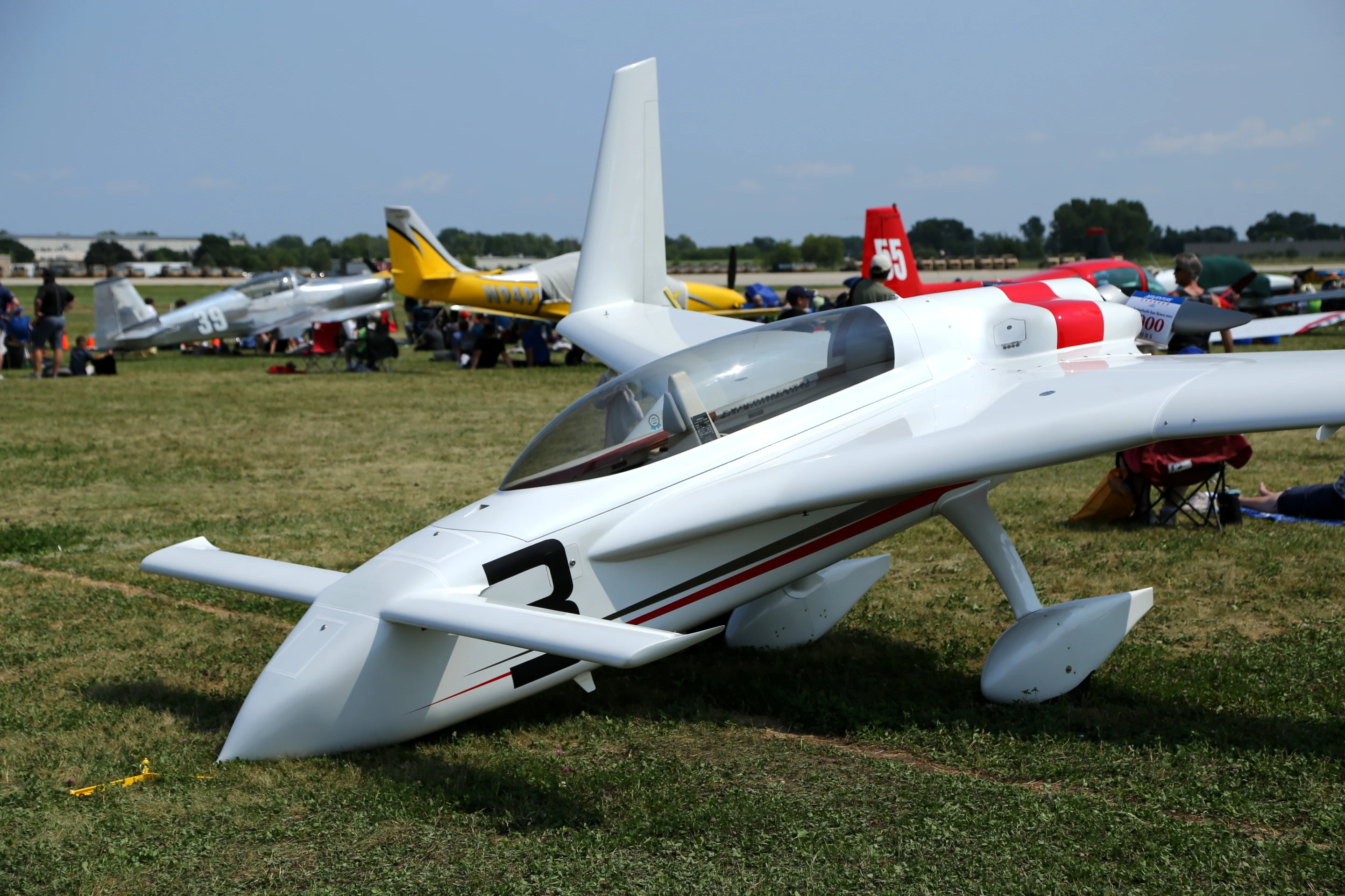 One of the many "pusher" aircraft to populate the field at Oshkosh (Photo: Angus MacKenzie/Gizmag.com)