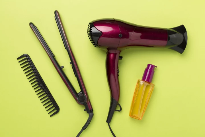 For the first time, scientists quantify the health risks of hair styling
