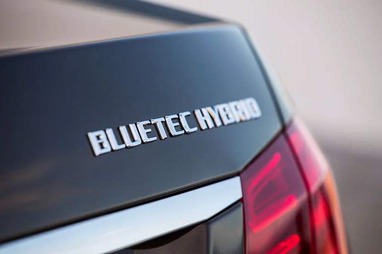 2014 model year Mercedes-Benz E-Class Luxury trim