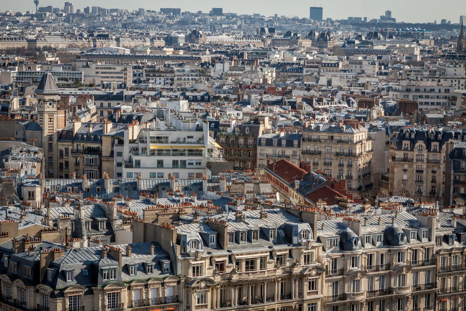 It seems that cosmic dust can be found close to home, such as in the rooftop gutters of Paris
