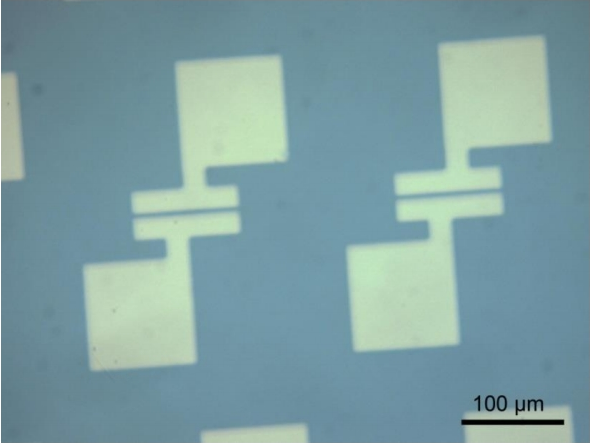 High-performance graphene transistors built using the technique developed at Stanford (Image: Stanford University)