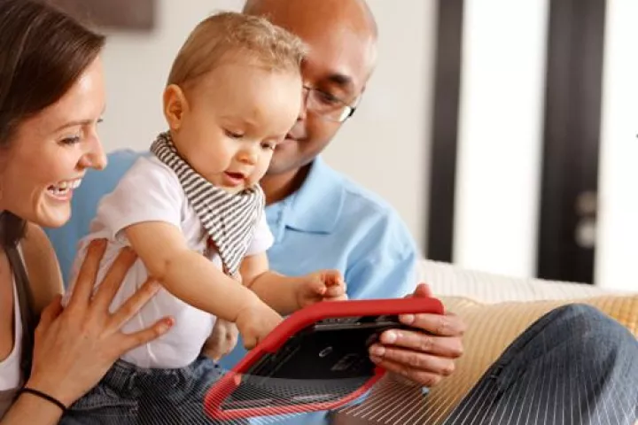 VINCI Tab: Android 2.3-based 7-inch tablet designed for children of up to four years
