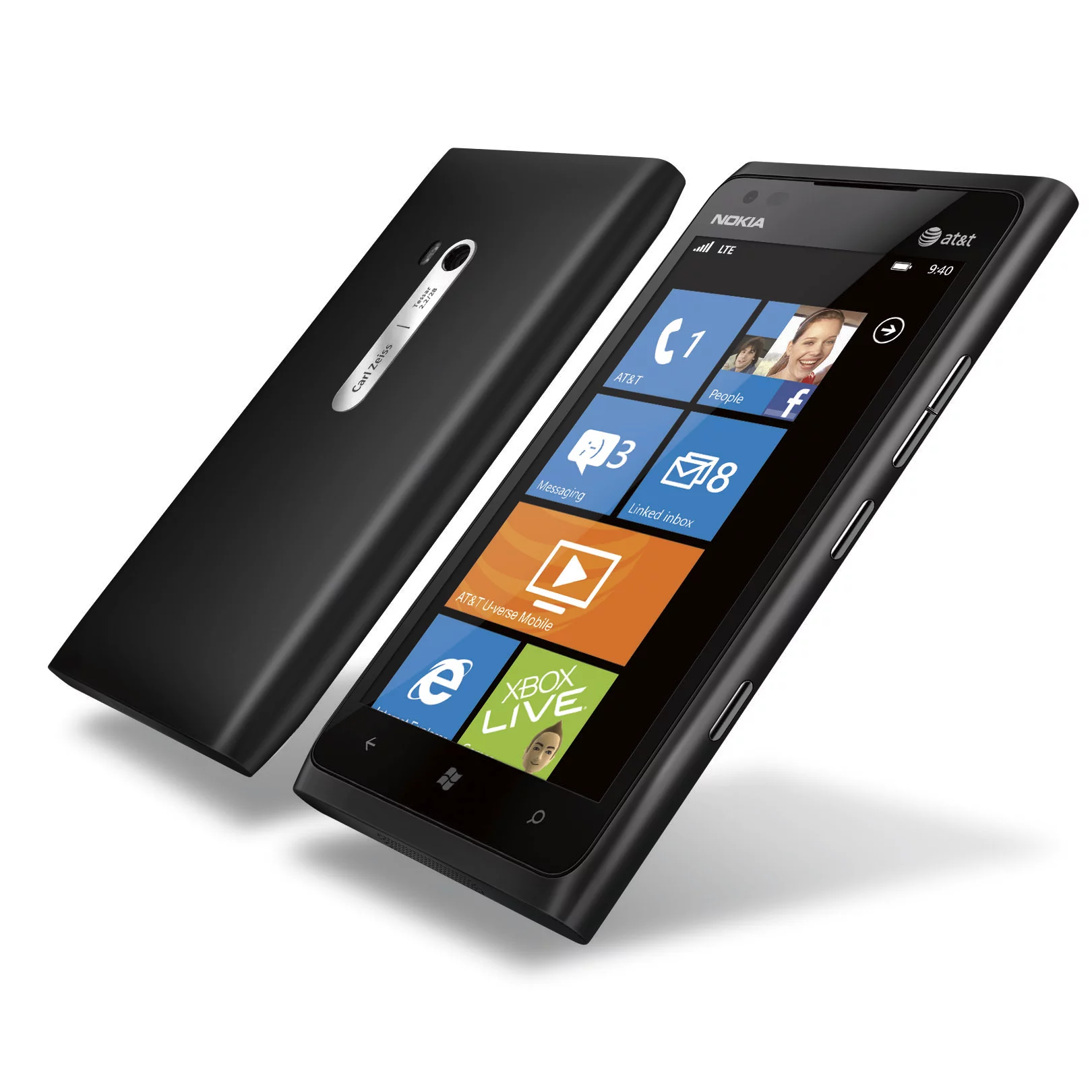 The rear of the Lumia 900 features the familiar Carl Zeiss branding of the camera's optics