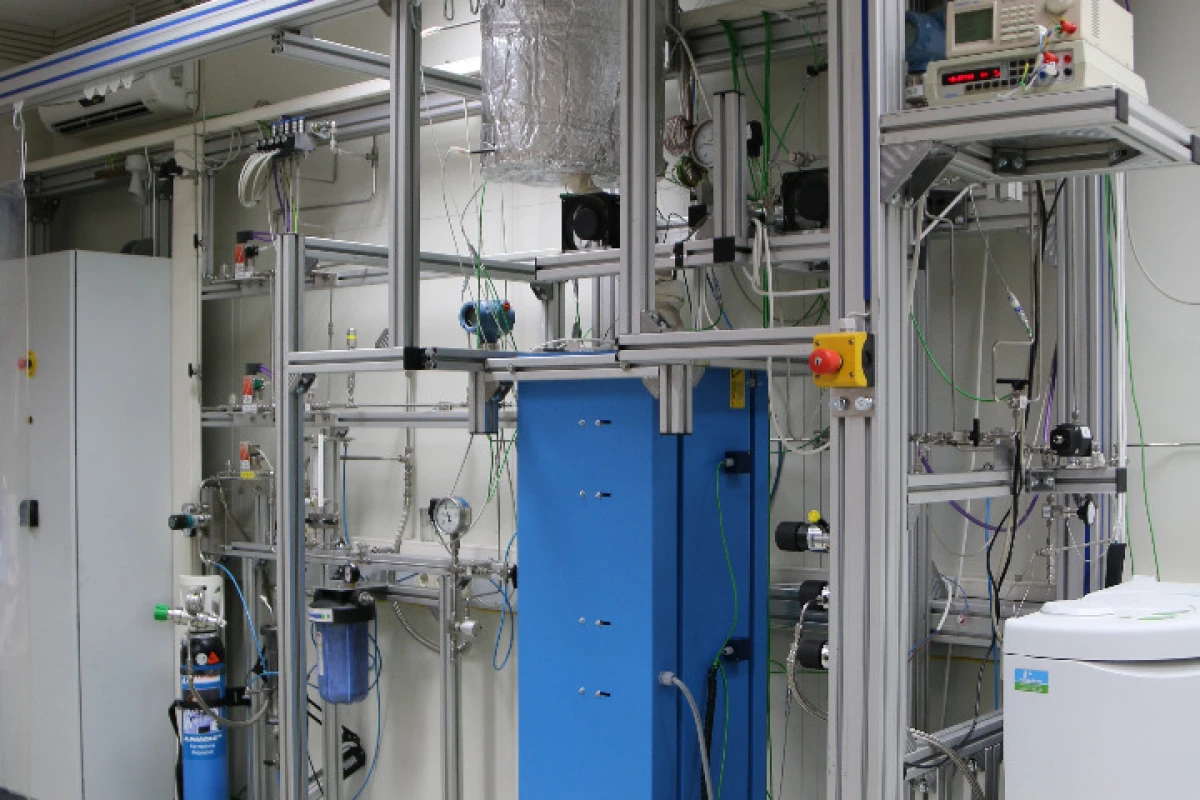 An experimental reactor has been designed by researchers that's capable of separating methane into components of hydrogen and carbon, without releasing CO2