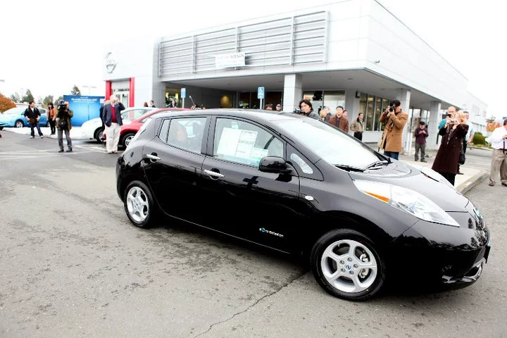 Olivier Chalouhi takes to the road in his new Nissan LEAF
