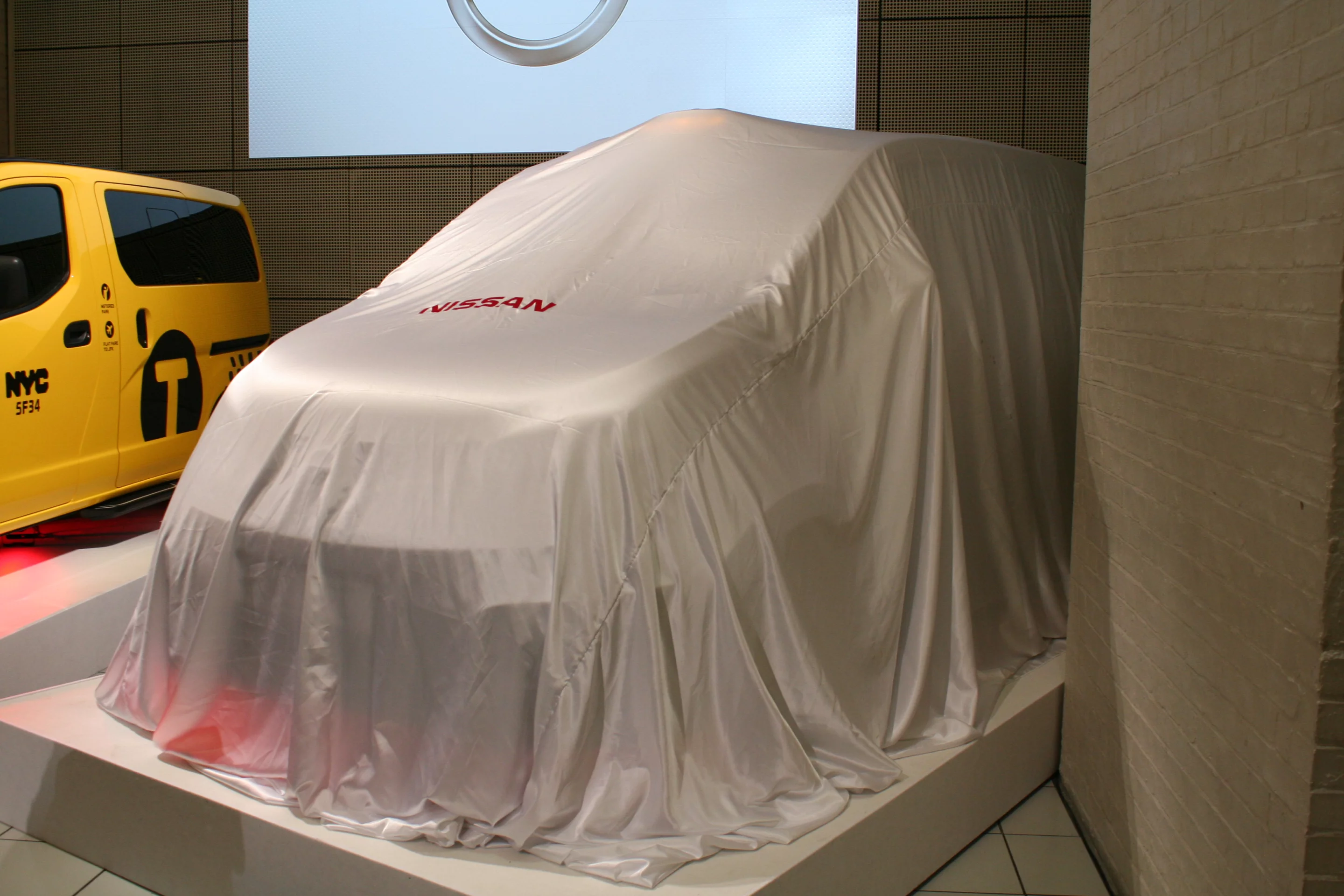 Prior to the unveiling (Photo: Gizmag)