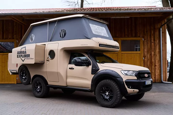 With a multi-module electro-pneumatic expansion system, the new Auriga Explorer off-road camper truck lives much larger than it drives