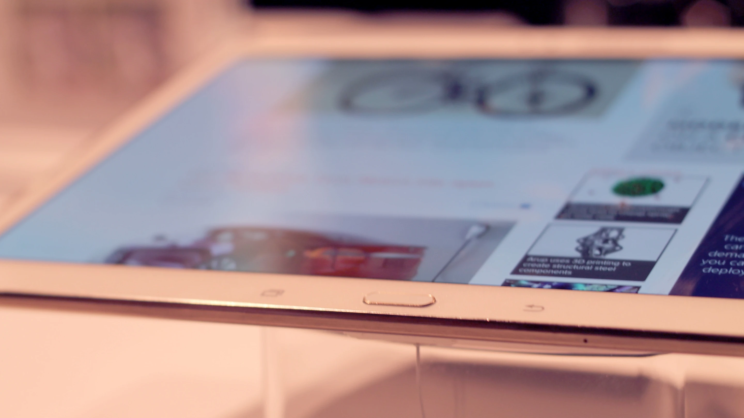 The device is only 6.6 mm thick