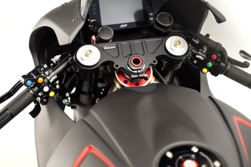 Spirit GP R: Motec C125 dash is full colour, ultra bright LED. Look at all those thumb switches, one of them must turn the air-con on.