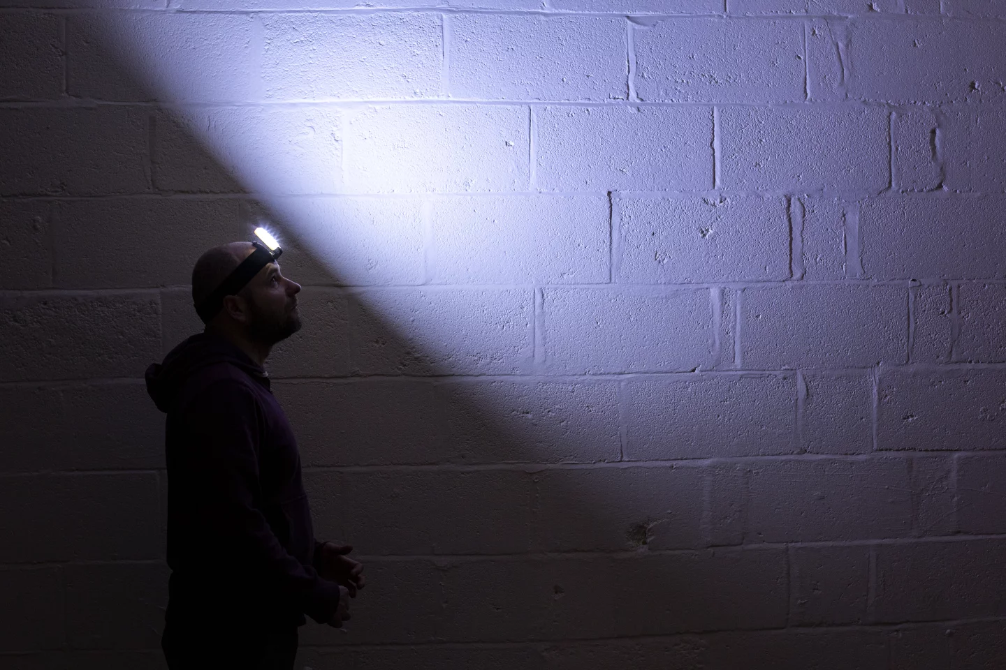 Head strap mount makes it a head torch