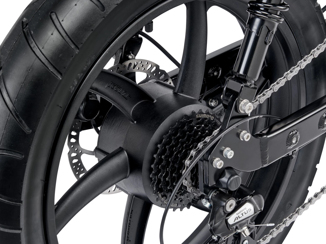 Juiced has co-developed an electric hub motor with Bafang. Continuous power is 1,000 W, but it can peak as high as 2,000 W