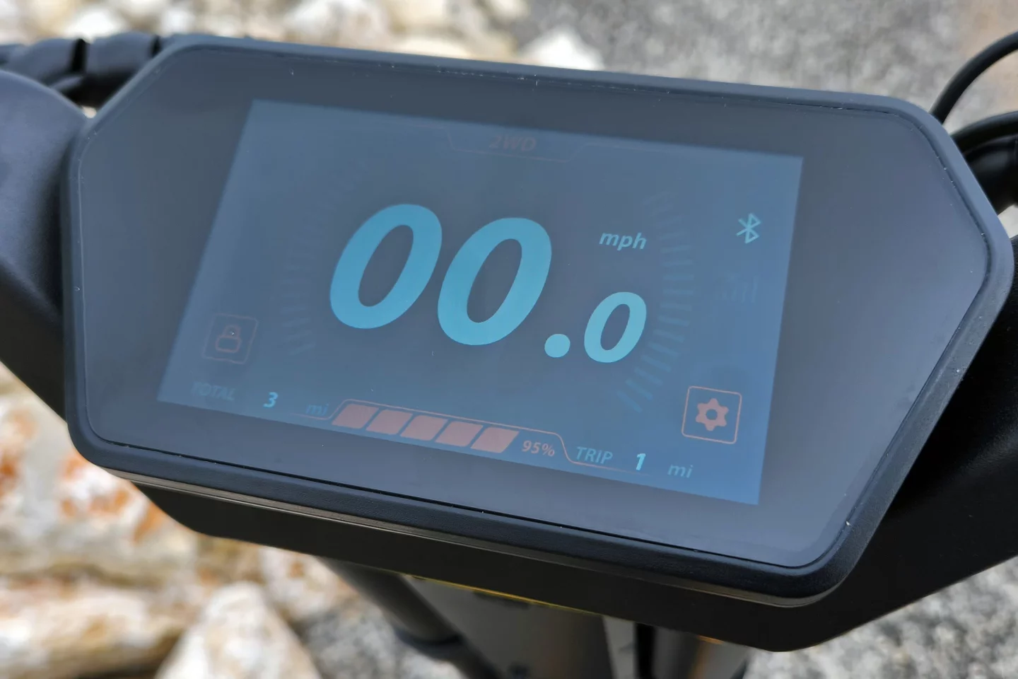 In real life, the dash looks way more vibrant and easy to see than in this photo. Not to mention that it's touch screen! I have more than 100x as many miles on it now.