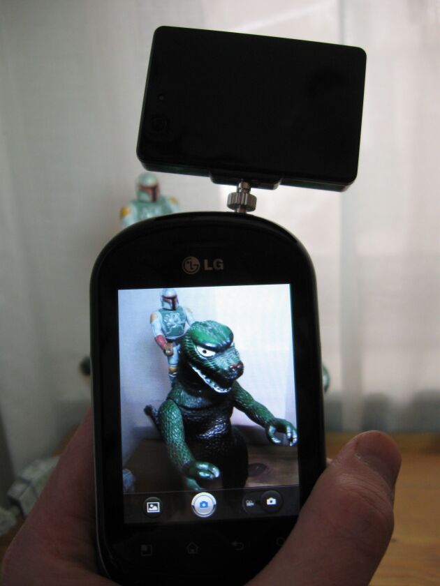 Doing some serious smartphone photography, with the Pocket Spotlight