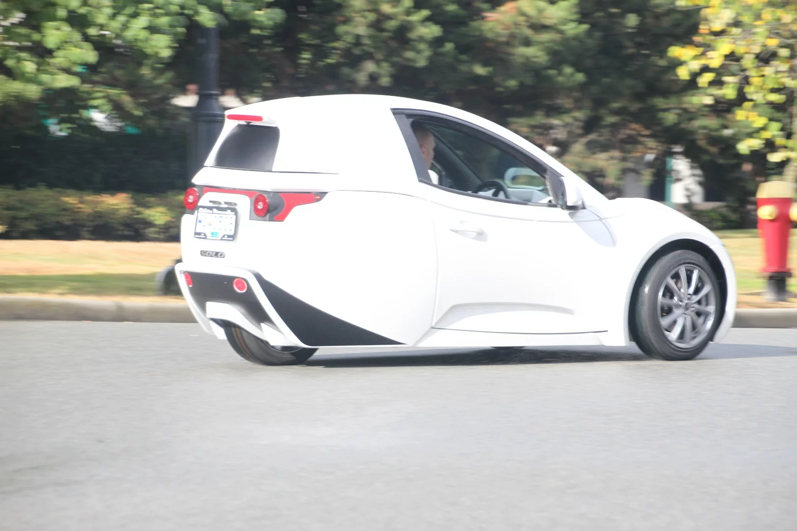 Electra Meccanica reveals the Solo