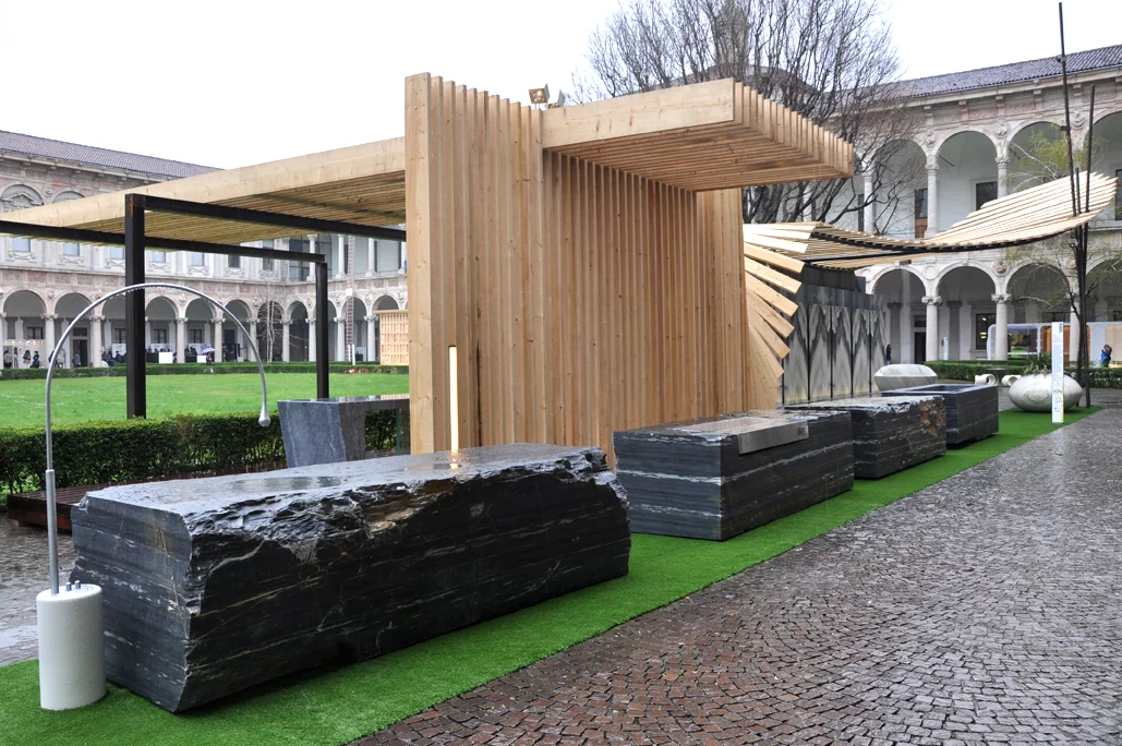 The SenSai pavilion was made with raw iron piping and a weaving wall of lamellar wood (Photo: Edoardo Campanale/Gizmag)