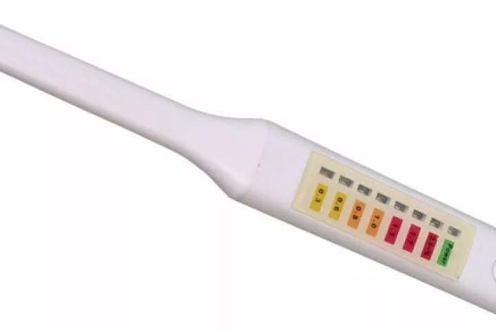 Thanko's Handy Salt Meter, ready for salt-measuring action