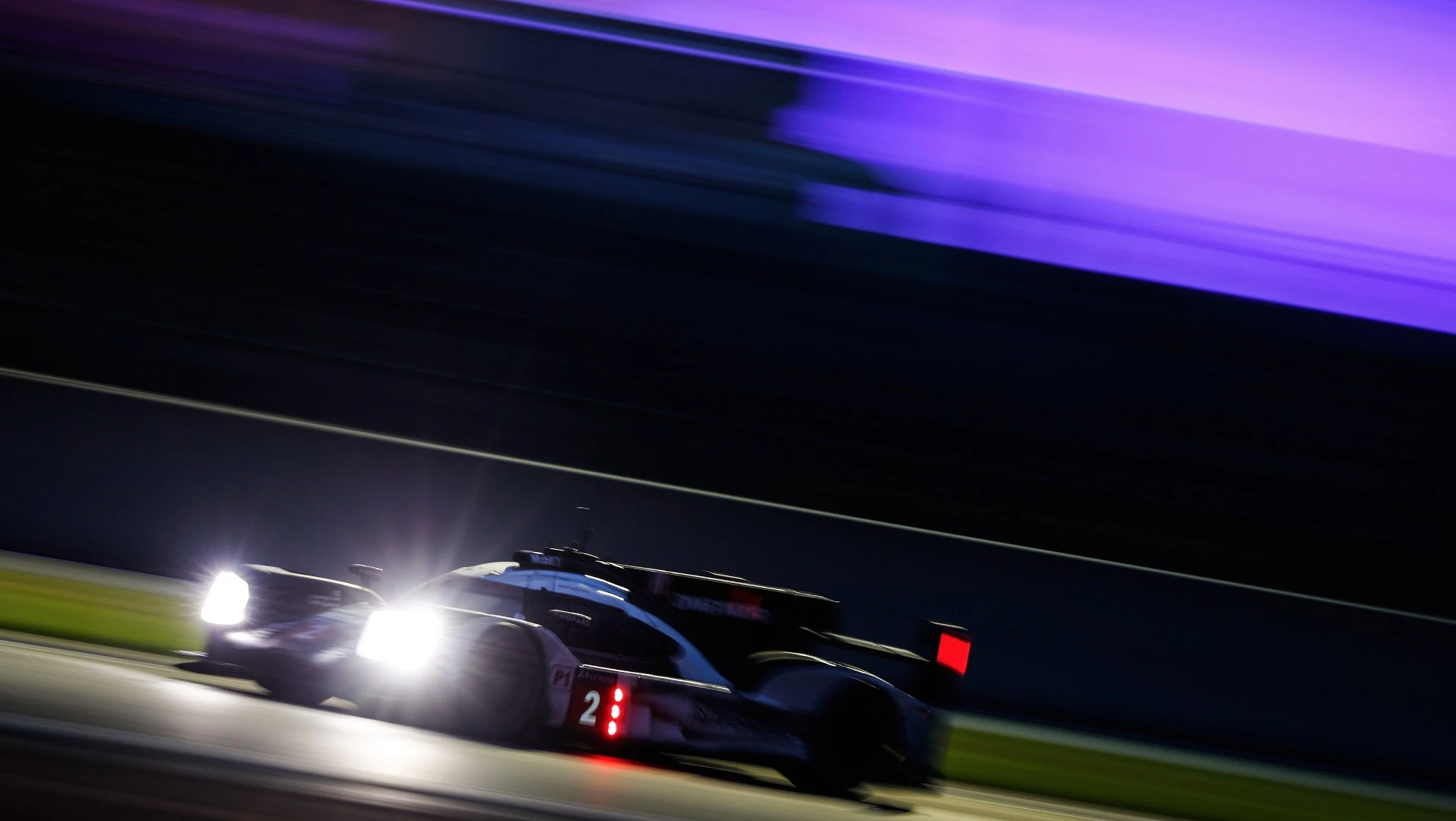The #2 919 Hybrid on its way to victory at Le Mans