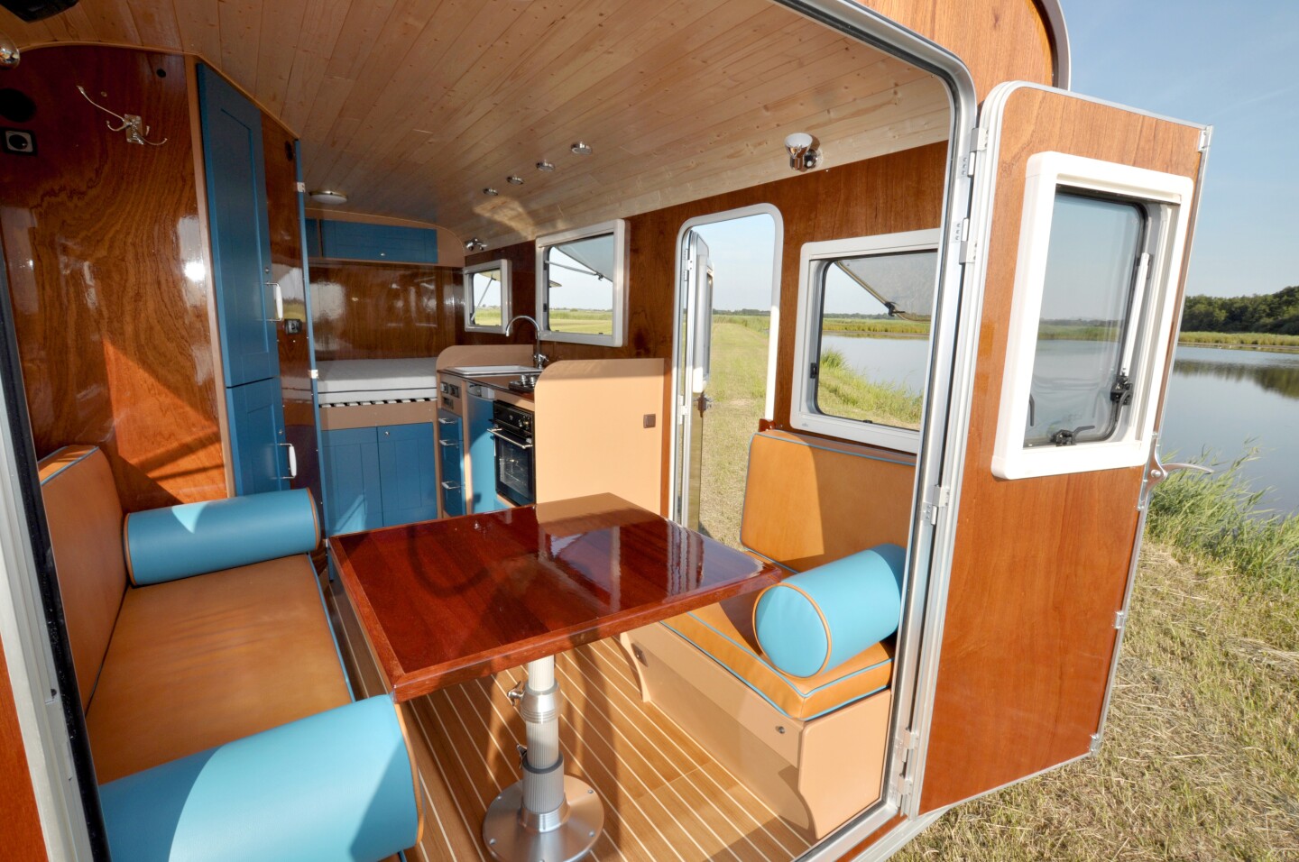 A look inside through the open back doors of the Fieldsleeper 2